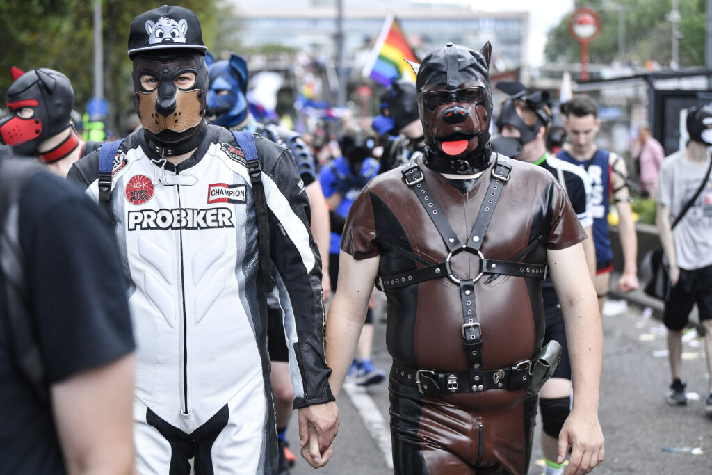 Stora Pridetågningar: BDSM och Fetischdebatt Skakar Norge och Tyskland
