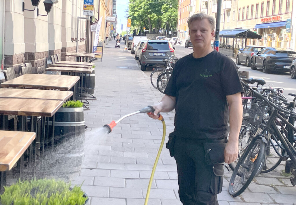 Cykelställ halverar Side Tracks uteservering - "Trivseln försvinner för gästerna"