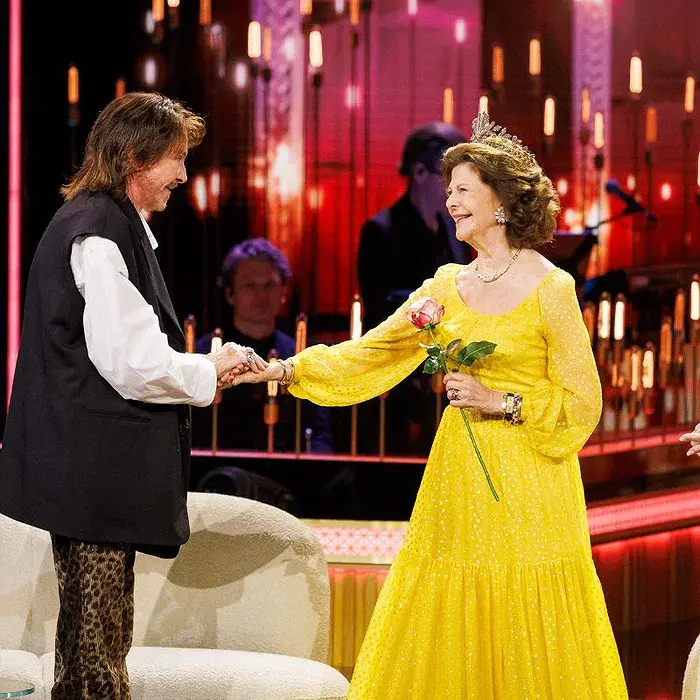 drottning-silvia-tackar-christer-lindarw-i-vilket-liv